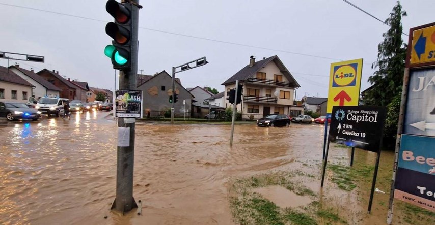VIDEO I FOTO Poplava u Požegi nakon žestokog nevremena, voda ušla u kuće