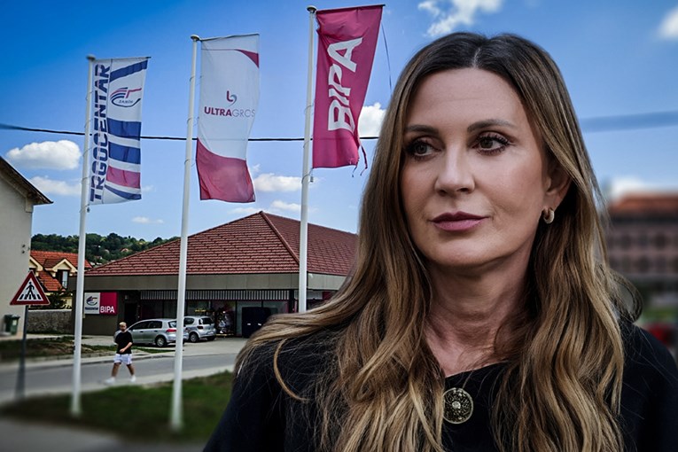 Pokrenut postupak protiv gradonačelnice koja dijeli božićnice u tatinom dućanu 