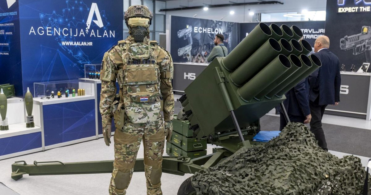 FOTO Otvoren Međunarodni sajam sigurnosti i obrane u Osijeku, pogledajte galeriju