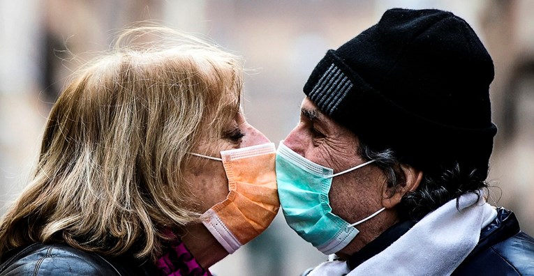U Italiji pacijenti s koronavirusom razmjenjuju virtualne poljupce s obitelji