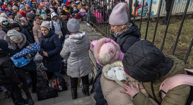 Francuski ministar: Britanci izbjeglicama iz Ukrajine govore da po vizu odu u Pariz