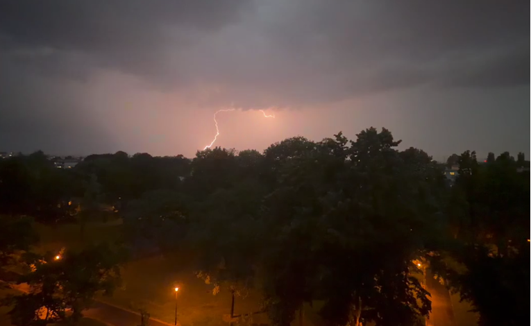VIDEO Slabije nevrijeme prošlo kroz Zagreb