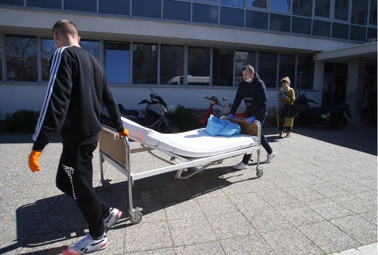 Bolnici u Splitu nedostaje kreveta za zaražene, preselili su psihijatrijske bolesnike