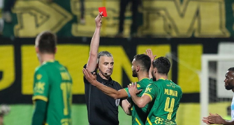 Istra: Ljudi u crnom su na dužnosti, ispričavamo se na smetnji