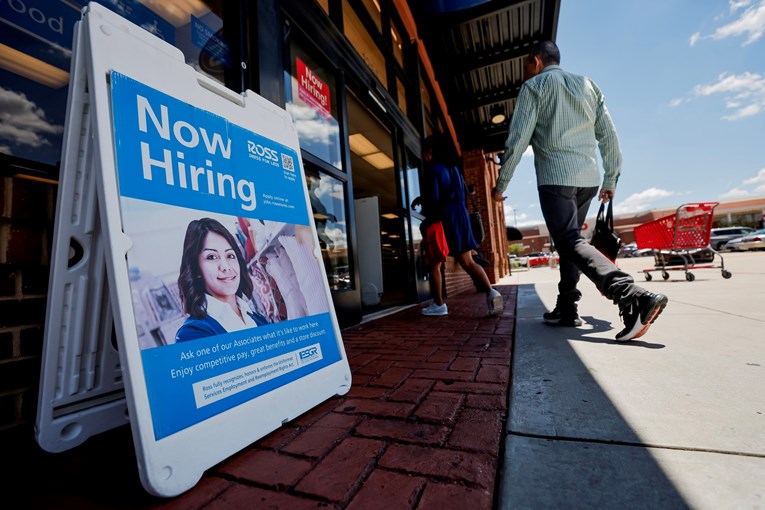 Nezaposlenost u SAD-u na najvišoj razini od pandemijske 2021. 