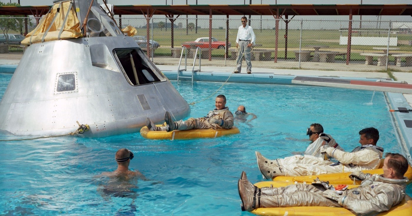 Fotografija astronauta kako se zabavljaju u bazenu krije tužnu priču