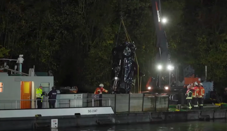 Srbin i dva Hrvata poginuli tijekom potjere u Njemačkoj. Preko dlanova imali čarape