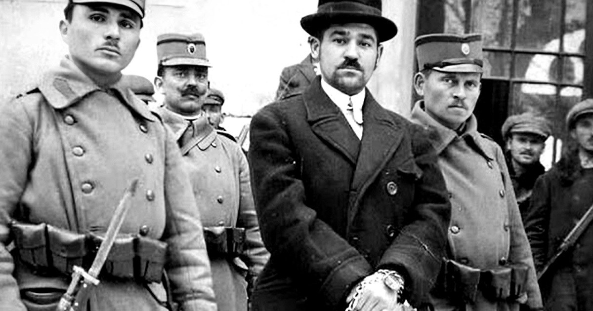 Kriminalac Čaruga je obješen u Osijeku. I danas mu na grob donose cvijeće