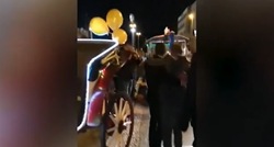 Ludo rođendansko slavlje: Splićanin se gradom vozio u kočiji, pratili ga trubači
