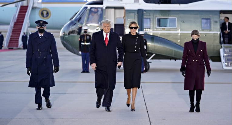 Melania Trump napustila Bijelu kuću u crnini