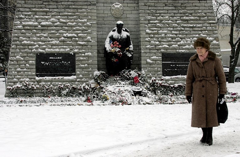Estonija uklanja spomenike iz sovjetskog doba