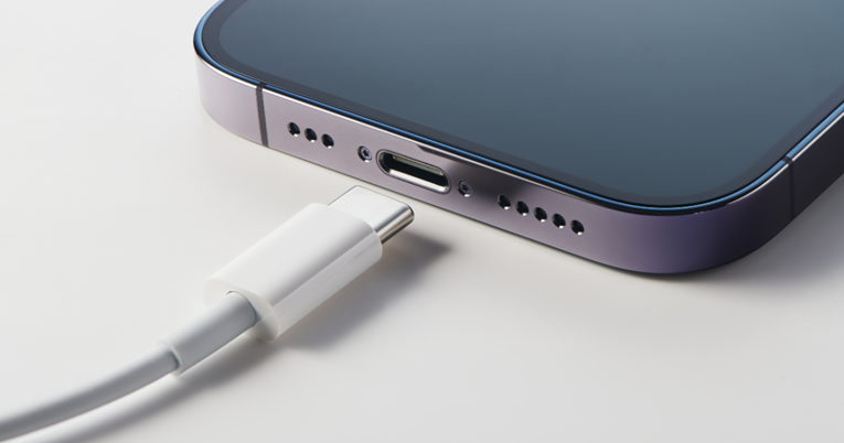 Nakon punjača, Apple uklanja USB-C kabel iz kutije