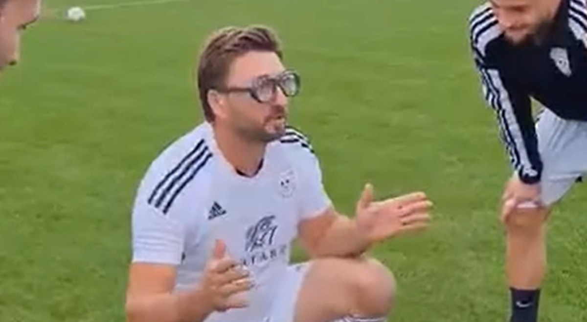 VIDEO Komičar najavio Hajdukovu utakmicu u Kupu: Sucu sam prodao odojke