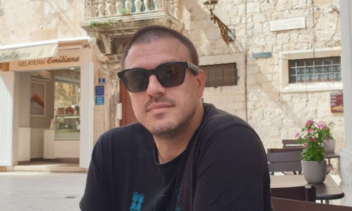 Janković: Gnjevna svjetina navija za likove koji rokaju kalašem po policajcima