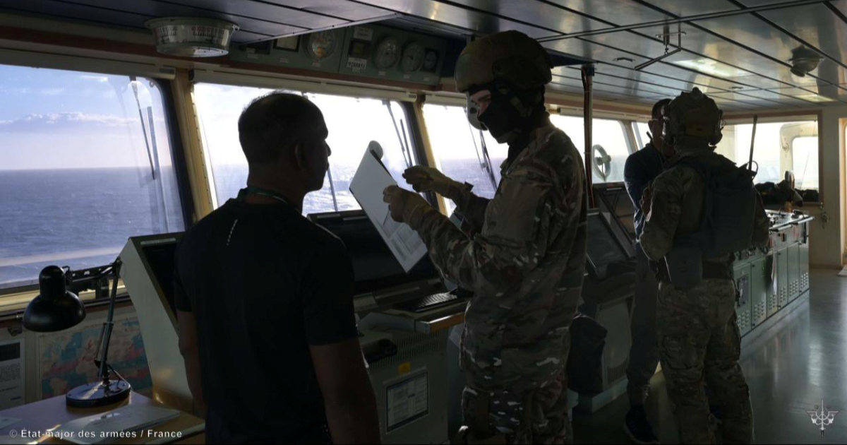 FOTO Francuski specijalci u Sredozemlju upali na ruski tanker