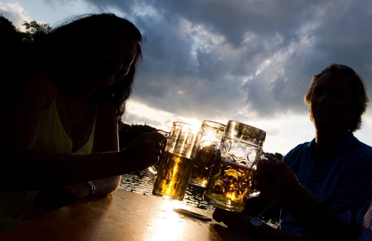 Njemačka sprema nova ograničenja mladima oko ispijanja alkohola