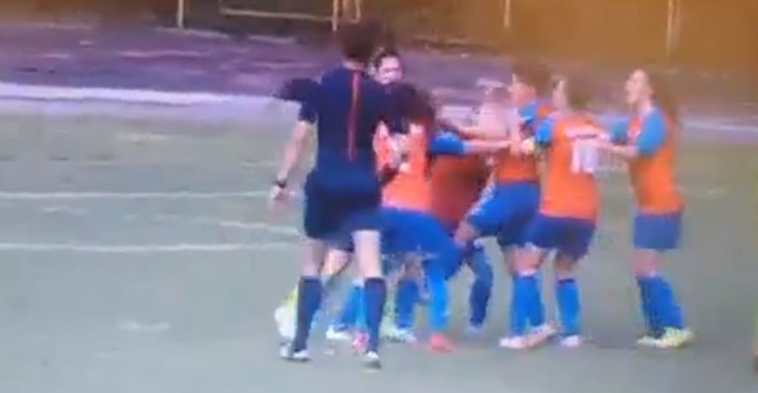U BiH se potukle nogometašice usred utakmice: "Djevojke su nazivali talibankama"