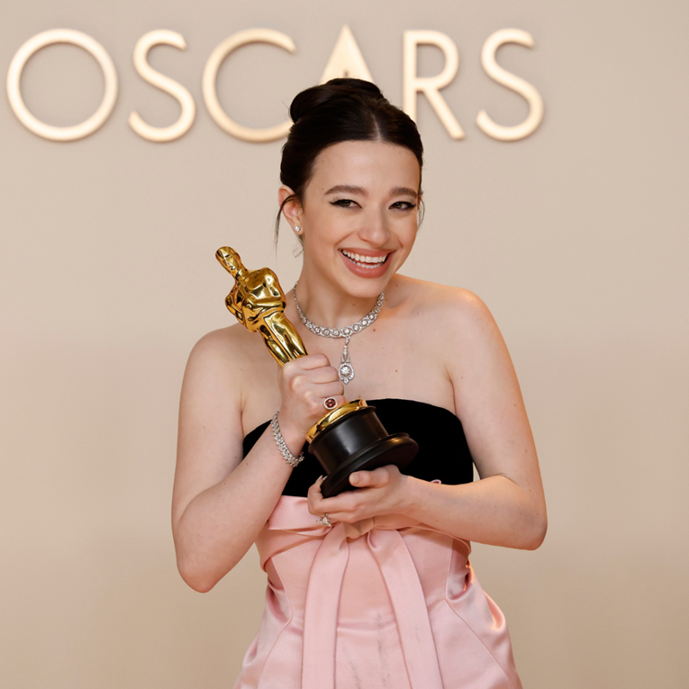 Sve o Mikey Madison, glumici koja je osvojila Oscara za ulogu u filmu o 18+ radnici