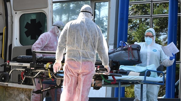 U Srbiji ukupno 2447 slučajeva zaraze koronavirusom, umrlo još troje ljudi