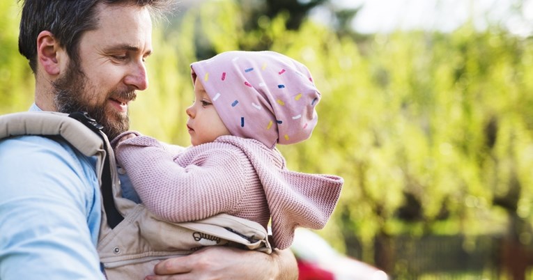 Zašto sve više očeva ide na roditeljski dopust i zašto to sve mijenja