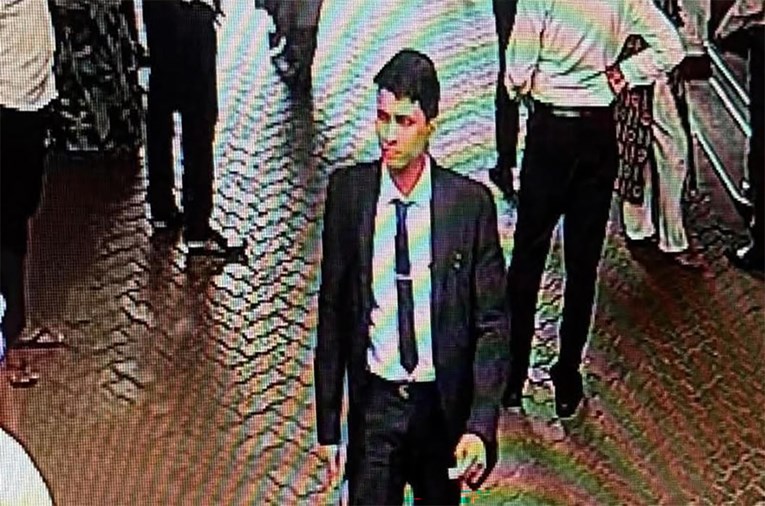 Ubojica prerušen u odvjetnika likvidirao vođu bande u sudnici u Šri Lanki