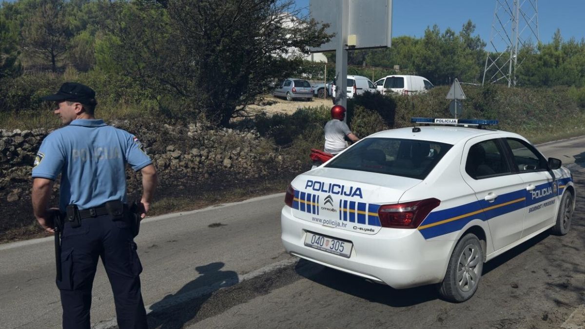 Krvavi sukob u Novalji, nožem izbo mladića zbog ljubavnih problema
