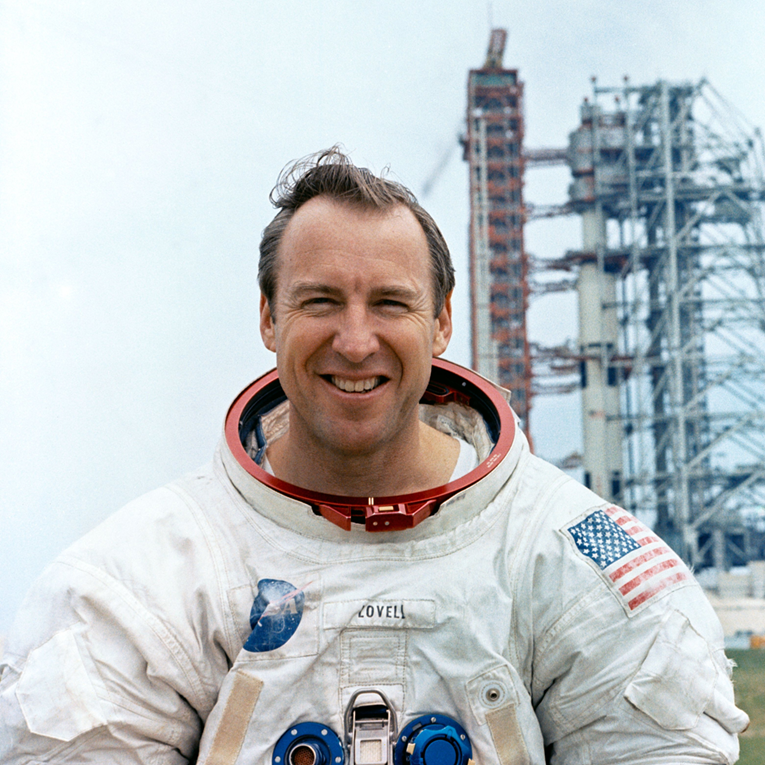 Umro zapovjednik Apolla 13