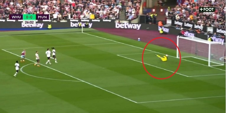 Nema Maguirea, ali tu je De Gea. Novi čudesan kiks Unitedovog golmana