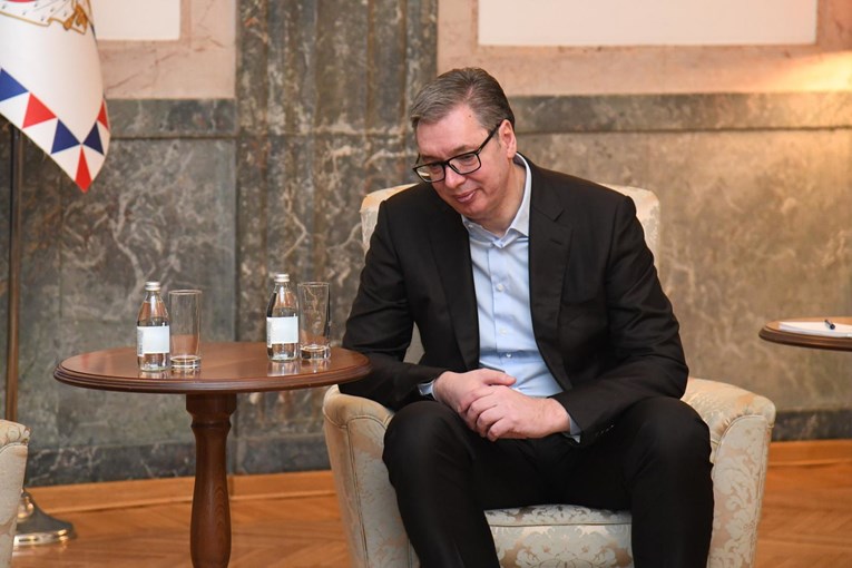 Vučić potpisao ugovor za "leteće taksije" u Srbiji