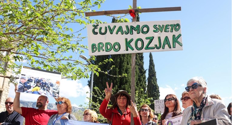 Kaštelani prosvjedovali protiv tunela Kozjak: "Vrlo je opasan i štetan za Kaštela"