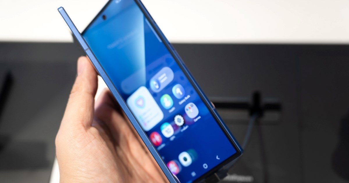 Netko je preklapao Galaxy Z Fold 7 200.000 puta. Evo što je otkazalo