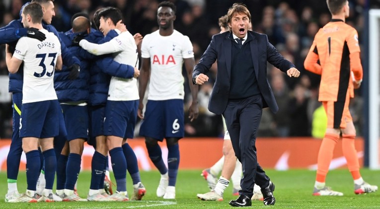 Tottenham protutnjao Leedsom. Bielsina ekipa raspala se već do poluvremena