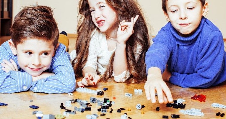 Poznati proizvođač igračaka uklanja rodne stereotipe: Kockice nisu samo za dječake
