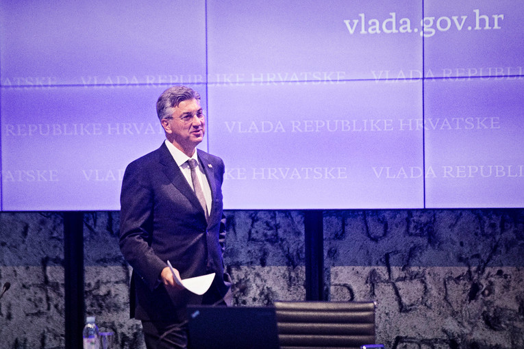 Vlada odobrila kredite Puli i Kotoribi za dva kapitalna projekta