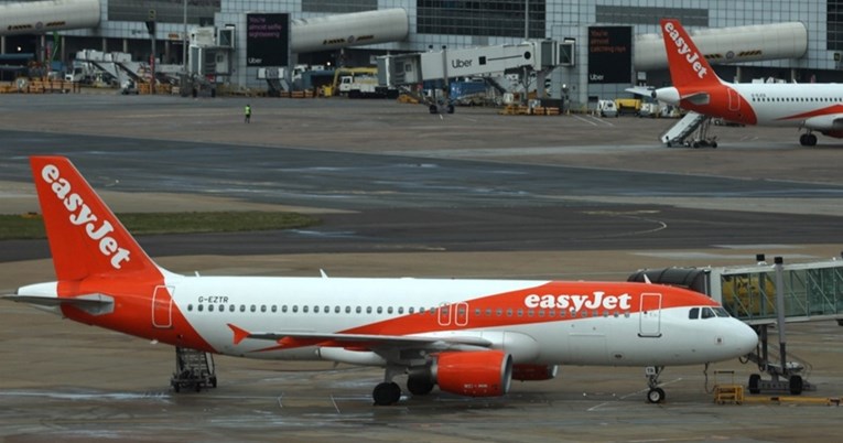Pilot EasyJeta pijan i gol lutao po hotelu, idući dan trebao letjeti. Suspendiran je