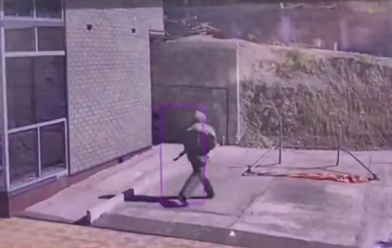 Maskirani ubojica likvidirao ruskog mafijaša pred njegovom vilom, sve je snimljeno
