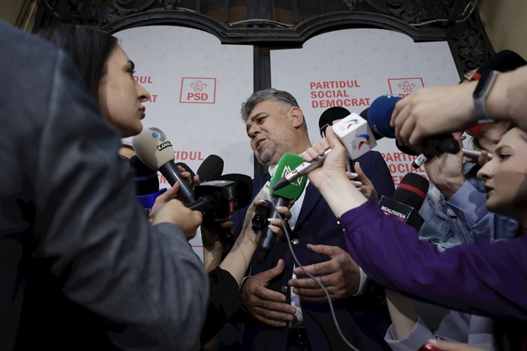 Rumunjski premijer iznenada dao ostavku, izabran privremeni premijer