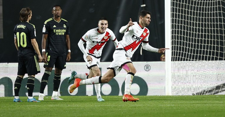 Šokantan poraz Reala kod Raya, Modrić zabio iz penala
