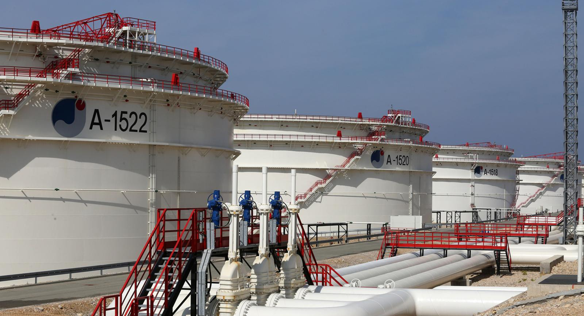 Odgođene sankcije NIS-u. Janaf može slati naftu u Srbiju