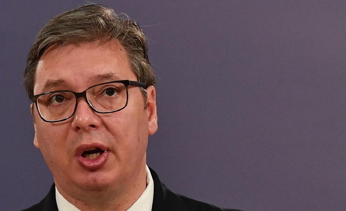 Srbija uvodi stroge mjere: Zatvaraju noćne klubove, kazne za ljude bez maski...