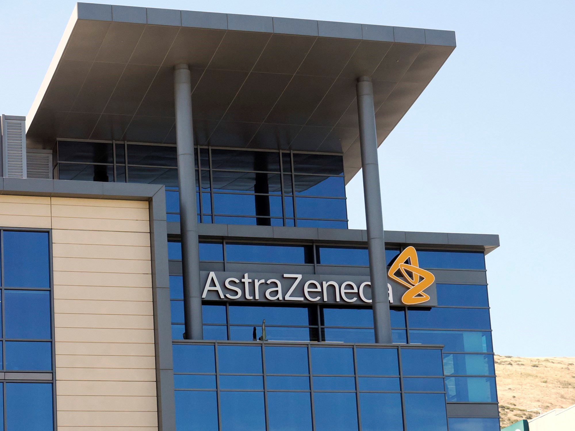 Nastavlja se egzodus s Londonske burze: Odlazi i AstraZeneca?