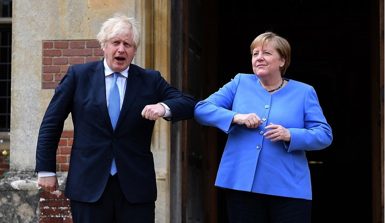Merkel protiv velikih okupljanja na Euru, Johnson ne odustaje od punog Wembleyja