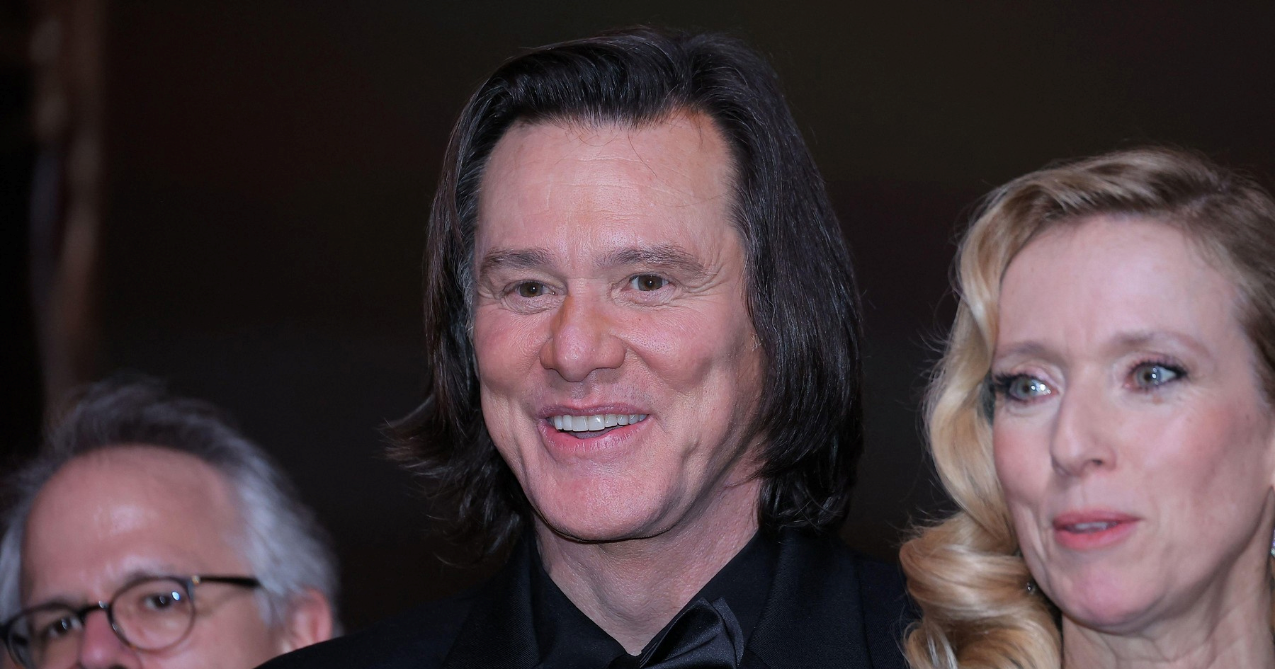 Kako se mijenjao Jim Carrey kroz godine i je li bio na plastičnim operacijama?