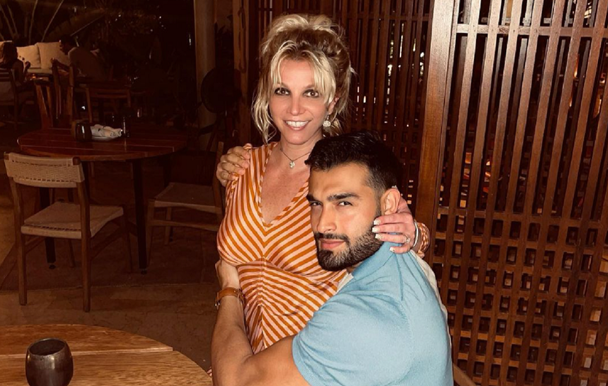 Suprug Britney Spears o glasinama da je kontrolira: "U prošlosti je bilo svega..."