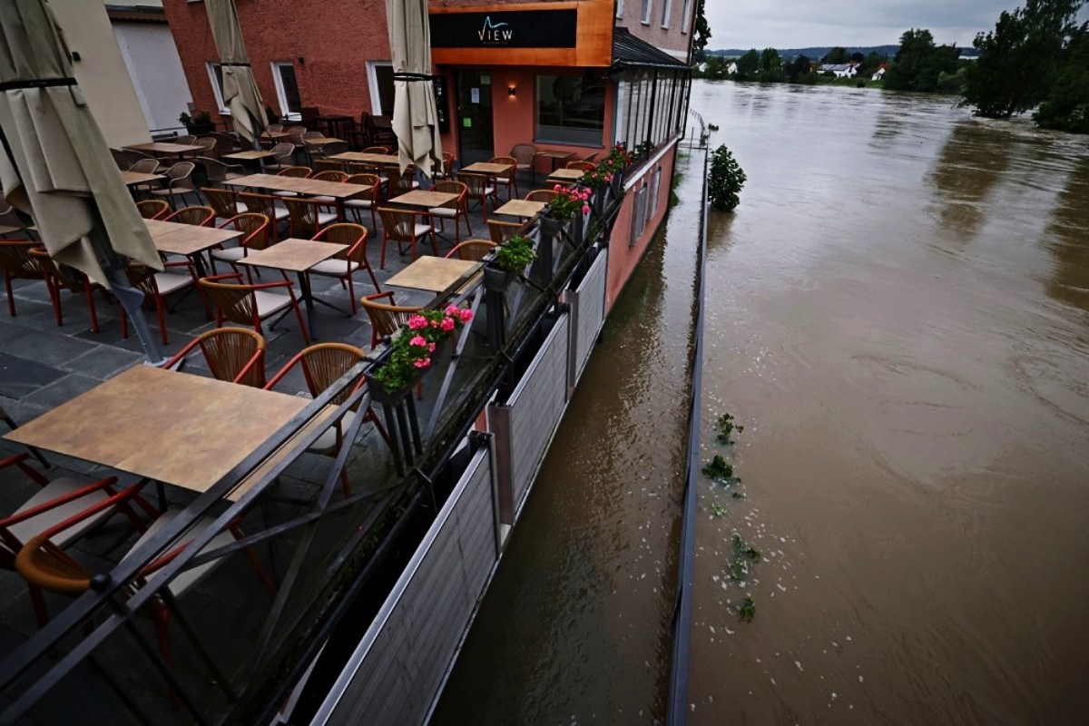 Njemačko ugostiteljvo tone u dublju krizu. Merz planira smanjiti PDV na hranu