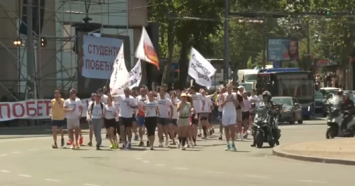 Počelo okupljanje za veliki prosvjed protiv Vučića