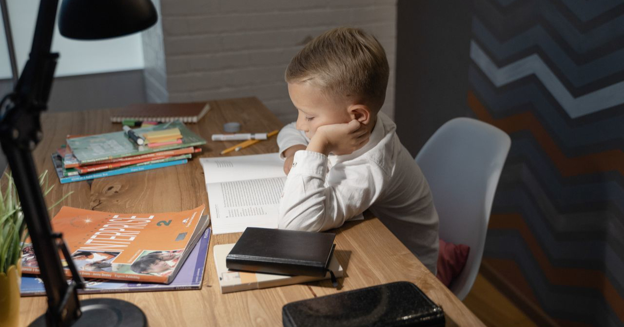Psihijatar otkriva šest savjeta za lakše pisanje zadaće kod djece s ADHD-om
