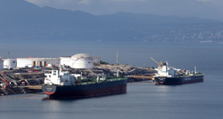 JANAF i MOL sklopili ugovor o transportu 2.2 milijuna tona nafte