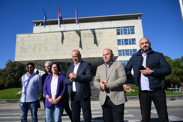 Sindikati: Tomaševiću, dođi. Još se možemo dogovoriti