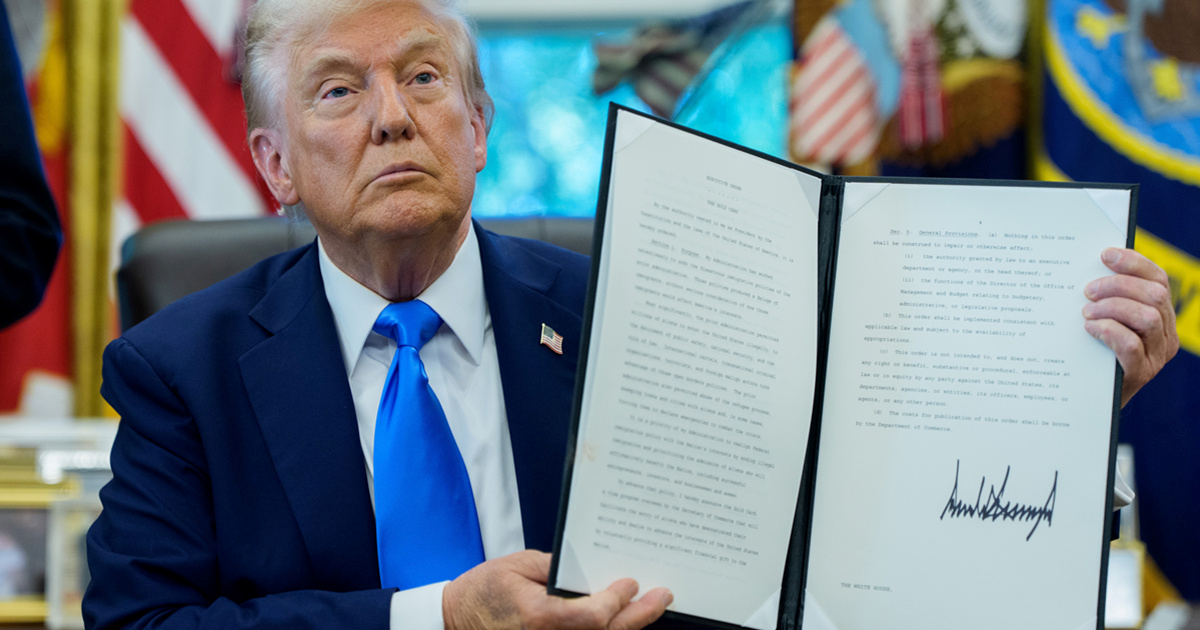 Trump uvodi naknadu od 100.000 dolara za vize za kvalificirane radnike